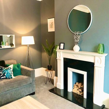 High Barnes 3 Bed House With Parking, Sleeps 7, Quiet Location Appartement Sunderland  Buitenkant foto