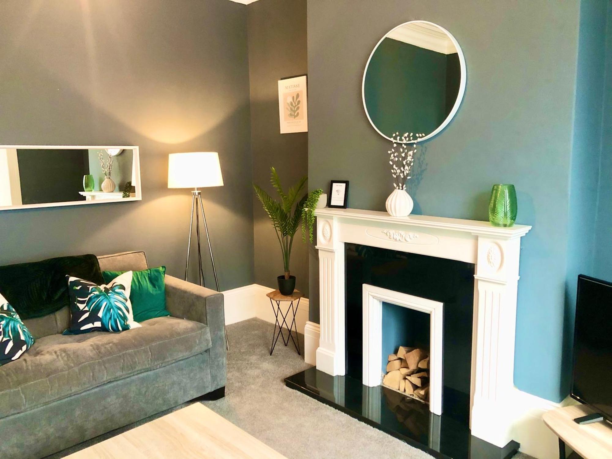 High Barnes 3 Bed House With Parking, Sleeps 7, Quiet Location Appartement Sunderland  Buitenkant foto